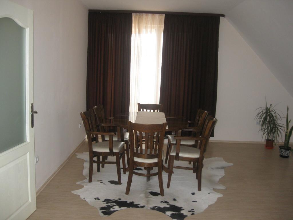 Hotel Topalovi Νεσέμπαρ Εξωτερικό φωτογραφία